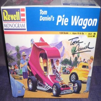 Tom Daniels Pie Wagon 1/24th Scale by Model Kits   
